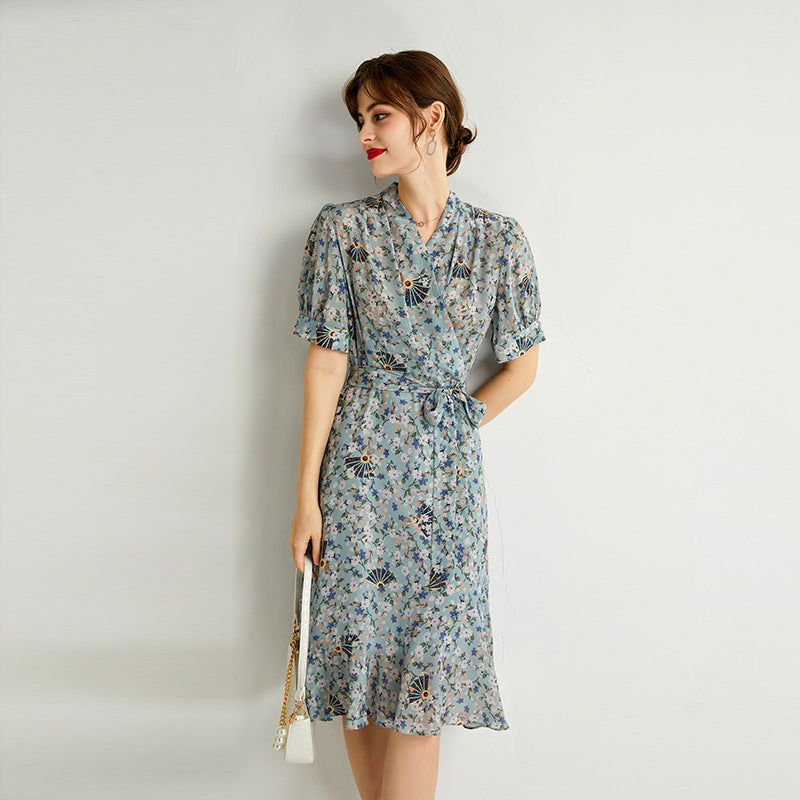 Princess Style Floral Print Dress with Bell Sleeves And Bell V-Neck Long A- Line Skirt Vintage Artistic Slimming Casual Hem