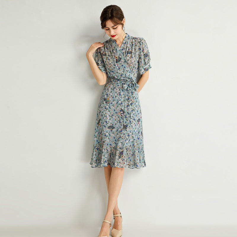 Princess Style Floral Print Dress with Bell Sleeves And Bell V-Neck Long A- Line Skirt Vintage Artistic Slimming Casual Hem